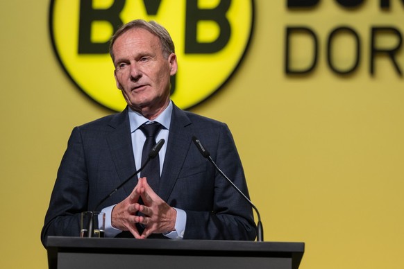 21.11.2022, Nordrhein-Westfalen, Dortmund: Hauptversammlung Borussia Dortmund. Geschäftsführer Hans Joachim Watzke spricht zu den Aktionären. Foto: Bernd Thissen/dpa +++ dpa-Bildfunk +++