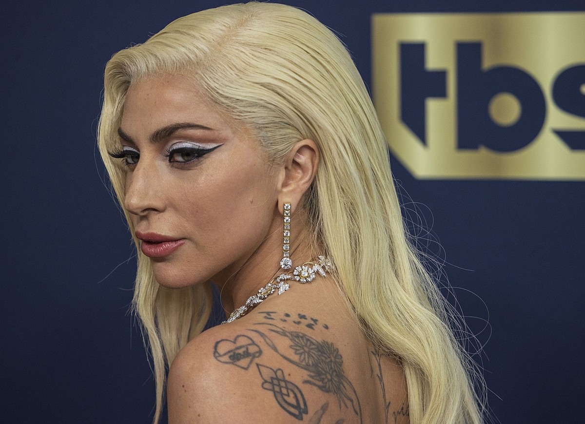 ARCHIV - 27.02.2022, USA, Santa Monica: Sängerin und Schauspielerin Lady Gaga trifft zur 28. Verleihung der Screen Actors Guild Awards am Barker Hangar ein. (zu dpa: «Erster «Joker: Folie à Deux»-Trai ...