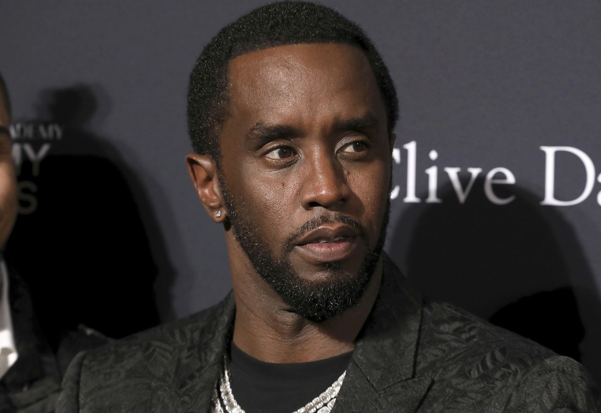 ARCHIV - 26.01.2020, USA, Beverly Hills: Sean Combs bei der Pre-Grammy Gala And Salute To Industry Icons im Beverly Hilton Hotel. (zu dpa: «Auftaktplädoyers in Prozess gegen Rapper Combs») Foto: Mark ...