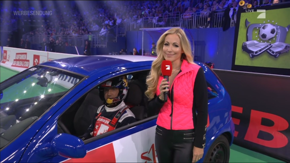Andrea Kaiser interviewt ihren "Schatz", den achtfachen Rallye-Weltmeister Sébastien Ogier.