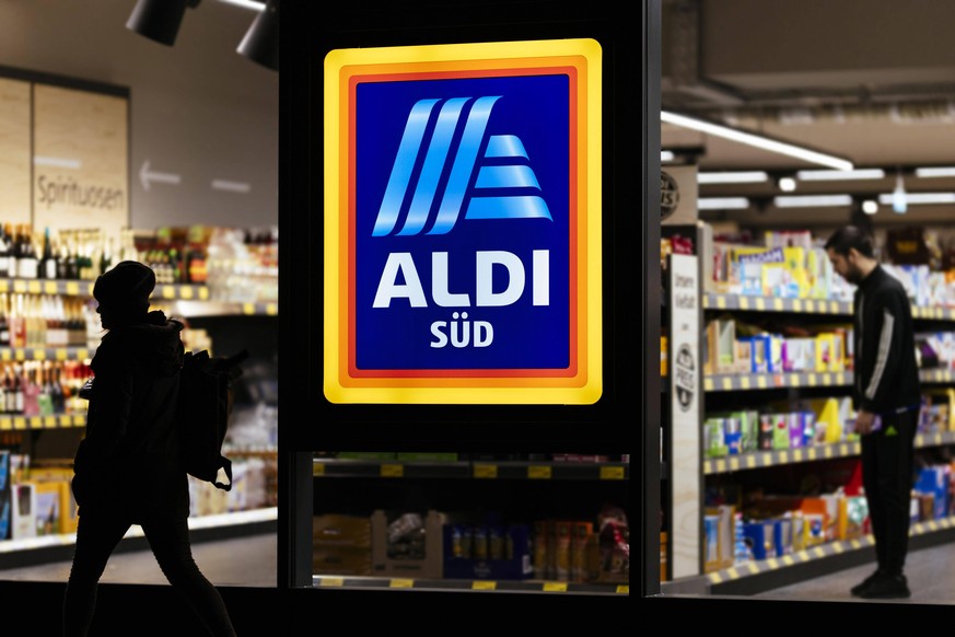 Eine Filiale von Aldi Süd auf der Luxemburger Straße. Köln, 04.04.2020 *** A branch of Aldi Süd on the Luxemburger Straße Cologne, 04 04 2020 Foto:xC.xHardtx/xFuturexImage