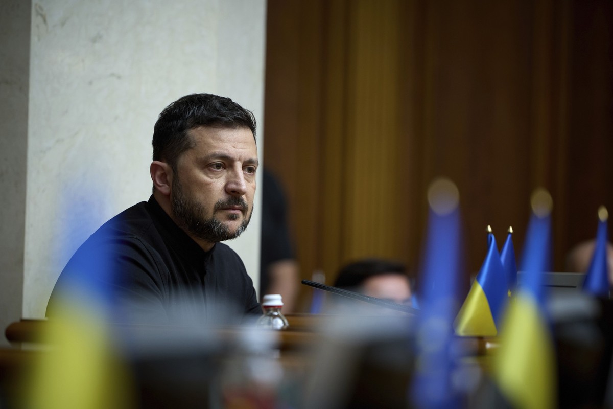 17.07.2025, Ukraine, Kiew: Der ukrainische Präsident Wolodymyr Selenskyj nimmt an der Parlamentssitzung teil. Foto: Vadym Sarakhan/AP/dpa +++ dpa-Bildfunk +++