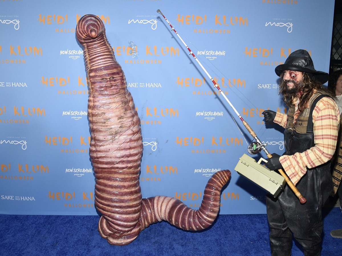 ARCHIV - 31.10.2022, USA, New York: Heidi Klum (l) und Ehemann Tom Kaulitz besuchen Klums 21. j�hrliche Halloween-Party im Sake No Hana im Moxy Lower East Side in New York. (zu dpa: �Ruhe vor dem Stur ...