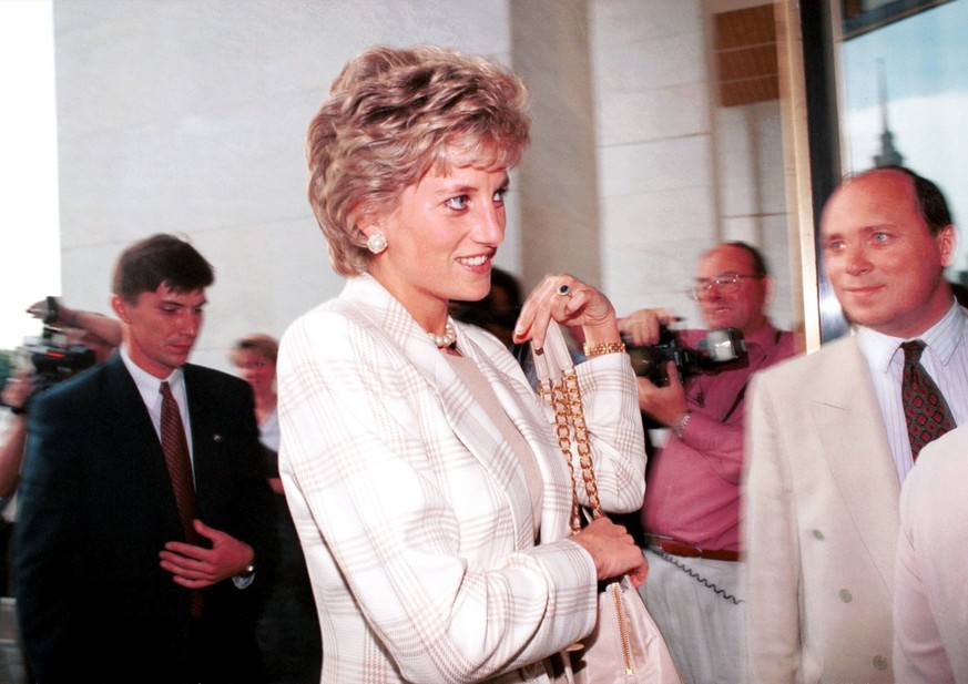 Bildnummer: 54240015 Datum: 15.06.1995 Copyright: imago/ITAR-TASS
Diana, Princess of Wales, visit to Russia PUBLICATIONxINxGERxAUTxONLY kbneg 1995 quer o0 People, Adel, Fürstin von Wales Spencer

Bild ...