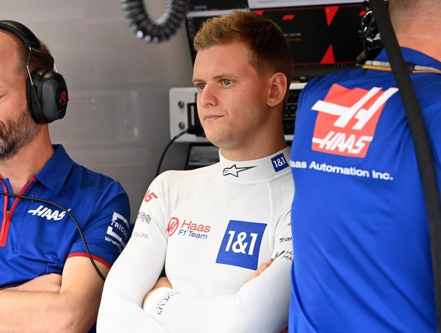 Formula 1 2022: Dutch GP CIRCUIT ZANDVOORT, NETHERLANDS - SEPTEMBER 03: Mick Schumacher, Haas F1 Team, in the garage during the Dutch GP at Circuit Zandvoort on Saturday September 03, 2022 in North Ho ...