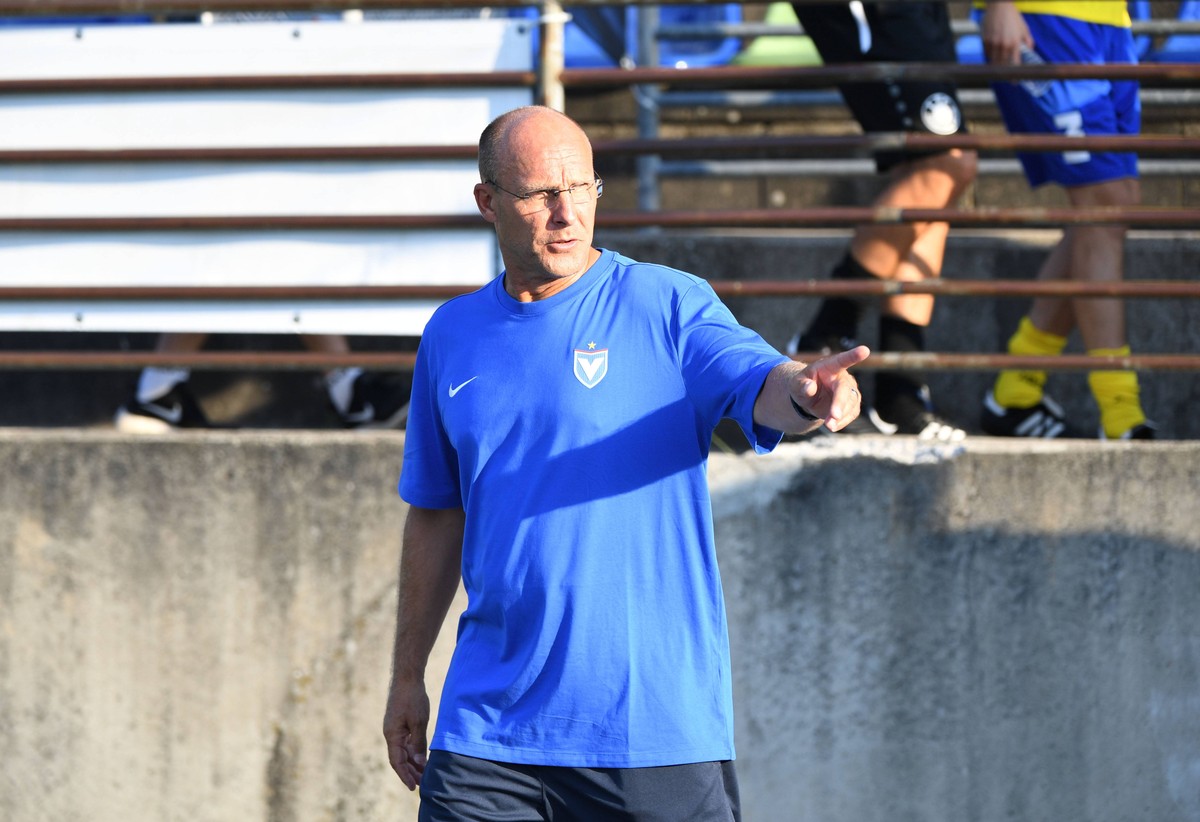 Trainer Jörg Goslar trennt Vision von Realität.