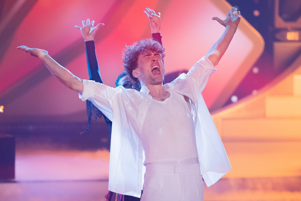 ARCHIV - 28.04.2023, Nordrhein-Westfalen, K�ln: Timon Krause, Mentalist, tanzt in der RTL-Tanzshow &quot;Let&#039;s Dance&quot; im Coloneum. Der Mentalist Timon Krause analysiert in seinem Alltag nich ...