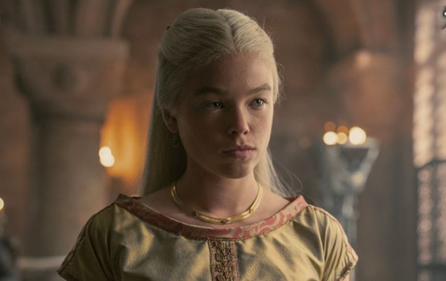 Rhaenyra Targaryen (Emma D'Arcy) erfährt in der ersten "House of the Dragon"-Folge von einer Prophezeiung, die sich hunderte Jahre später erfüllt.