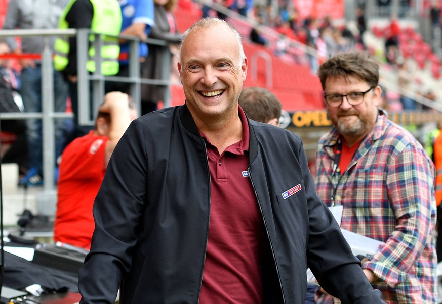 Frank Buschmann wurde durch Spiele bei Sky und TV-Events wie "Schlag den Raab" zu einem der bekanntesten Sportreporter in Deutschland.