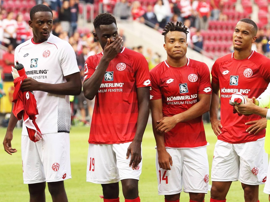 JEAN-PHILIPPE MATETA, MOUSSA NIAKHATE, PIERRE KUNDE MALONG, ALEXANDRU MAXIM MAINZ 05-VFB STUTTGART 1. BUNDESLIGA MAINZ DFL