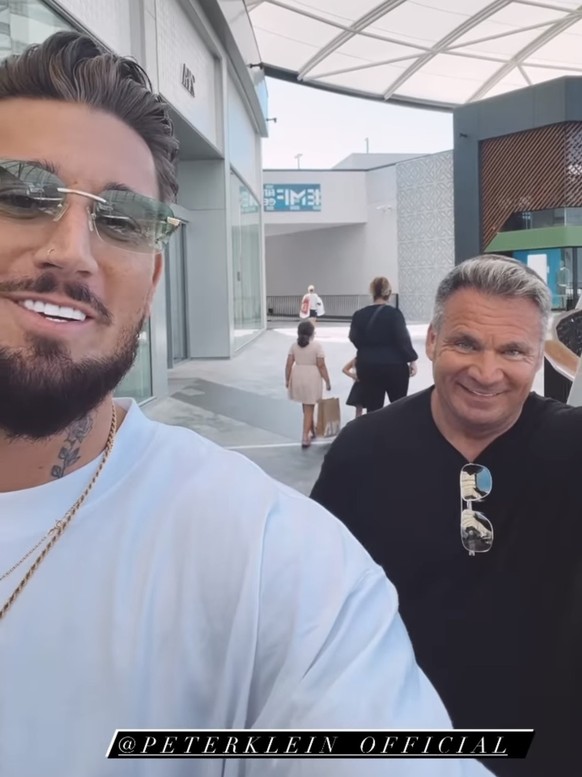 Influencer Mike Heiter ist in Australien mit Lucas Cordalis' Begleiter und Schwiegervater Peter Klein unterwegs.