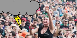 Du bist auf einem Festival und ein Unwetter zieht auf? Was der Experte rät