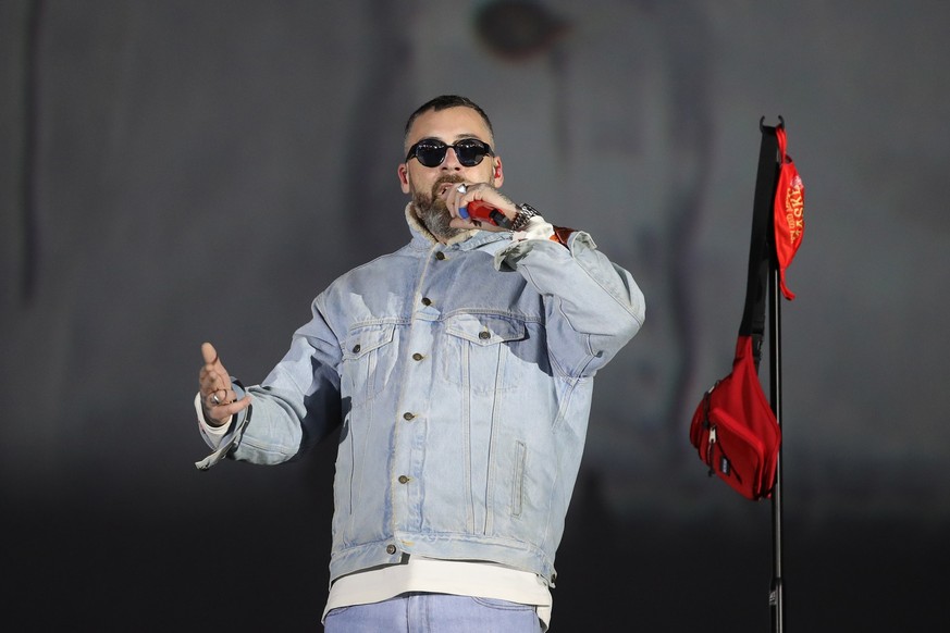 DUSSELDORF, GERMANY - APRIL 26: German Rapper Sido performs at the Georg Schutz drive-in cinema during the coronavirus crisis on April 26, 2020 in Dusseldorf, Germany. Drive-ins are becoming an increa ...