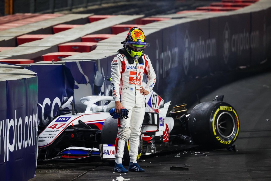 Mick Schumacher nach seinem Crash beim Rennen in Saudi-Arabien