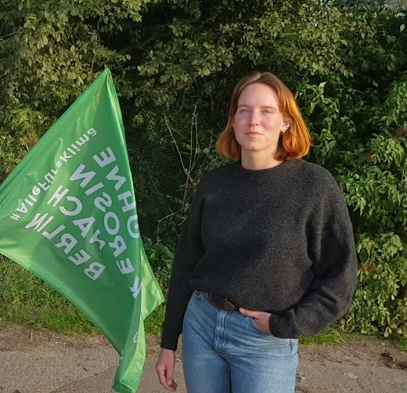 Rahel Meier und Maren Solmecke sind Bundespressesprecherinnen der Students for Future Germany. Nebenbei studieren die beiden Aktivistinnen und sind an der Organisation von "Ohne Kerosin Nach Berlin" beteiligt.