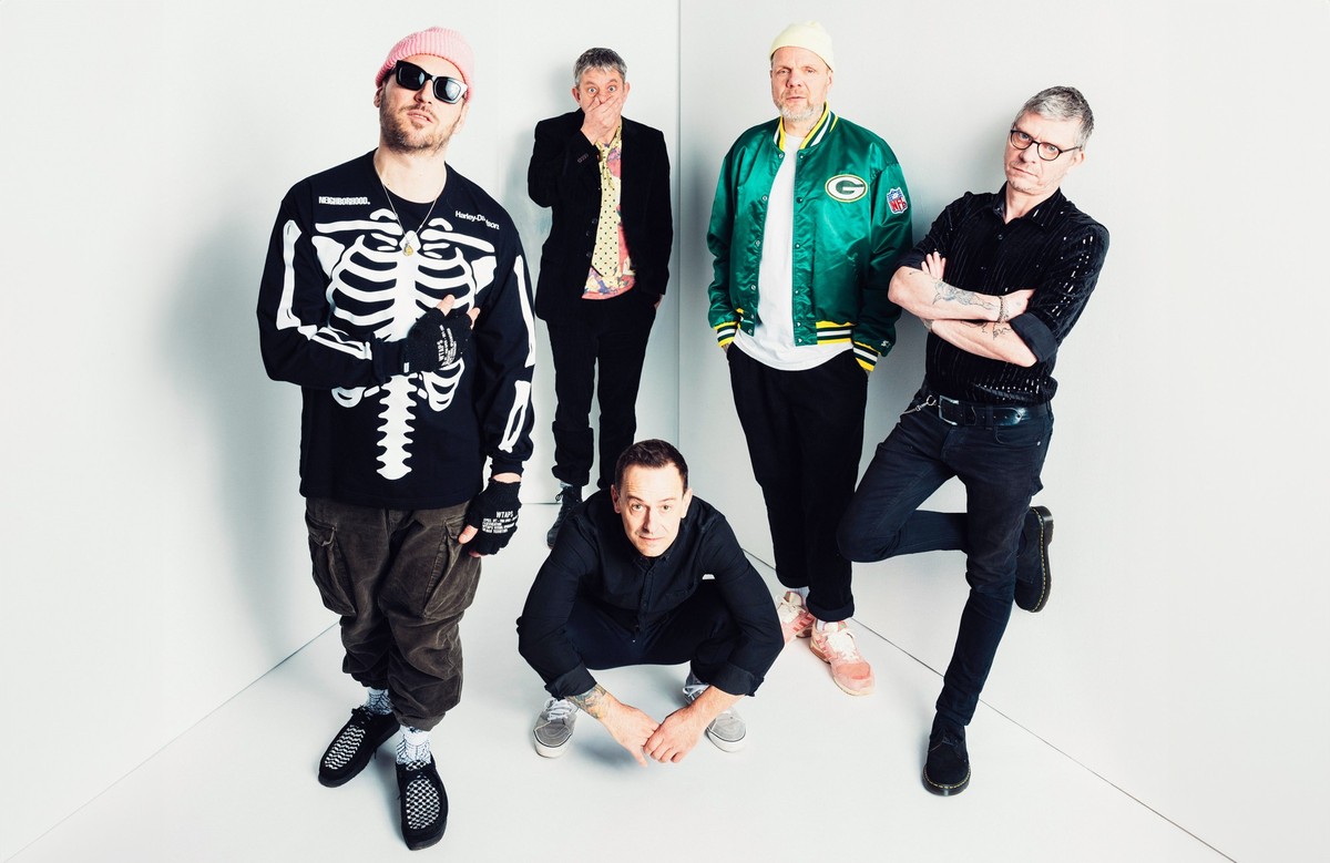 Beatsteaks: Sieben Jahre lang gab es kein neues Album mehr – das letzte war "Yours" von 2017. Jetzt kehren die Punkrocker mit ihrer neunten Platte "Please" zurück, und schießen zud ...