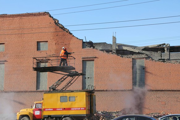 Ein Gebäude, das in Tscheljabinsk zerstört wurde