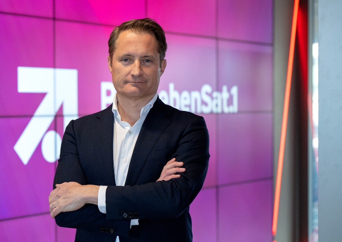 PRODUKTION - 09.04.2025, Bayern, Unterf�hring: Bert Habets, Vorstandsvorsitzender der ProSiebenSat.1 Media SE, aufgenommen bei einem Interview der Deutschen Presse-Agentur. (zu dpa: �ProSiebenSat.1-Ch ...