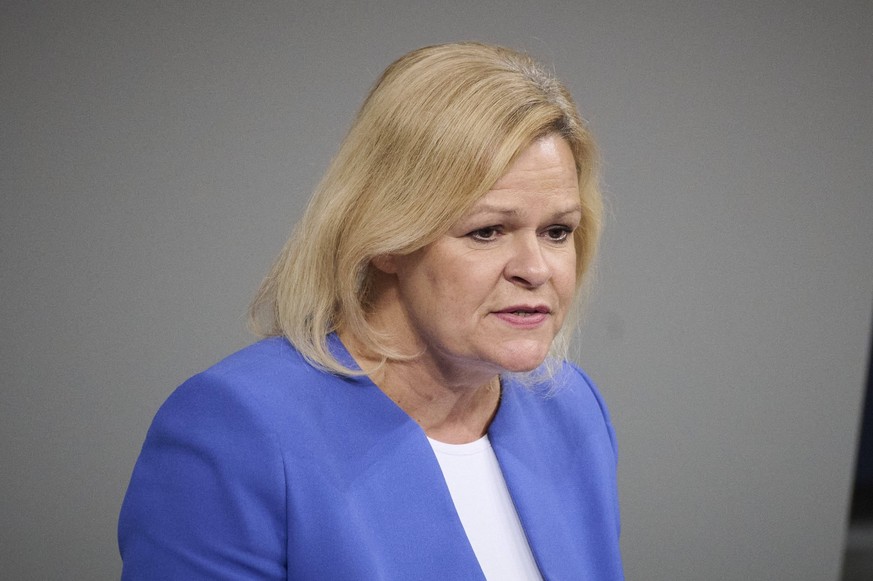 Berlin, Plenarsitzung im Bundestag Nancy Faeser Bundesministerin des Innern und f