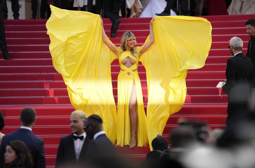 Heidi Klum poses for photographers upon arrival at the premiere of the film &#039;The Pot-au-Feu&#039; at the 76th international film festival, Cannes, southern France, Wednesday, May 24, 2023. (Photo ...