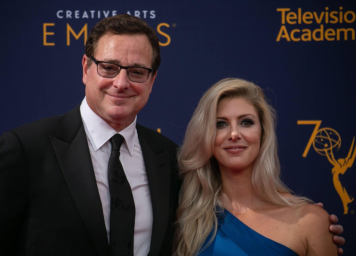 January 10, 2022, Los Angeles, California, USA: Actor/Comdian, Bob Saget dies at the age of 65 in his room at the Ritz-Carlton in Orlando, Florida. FILE PHOTO: Bob Saget with wife Kelly Rizzo on the r ...