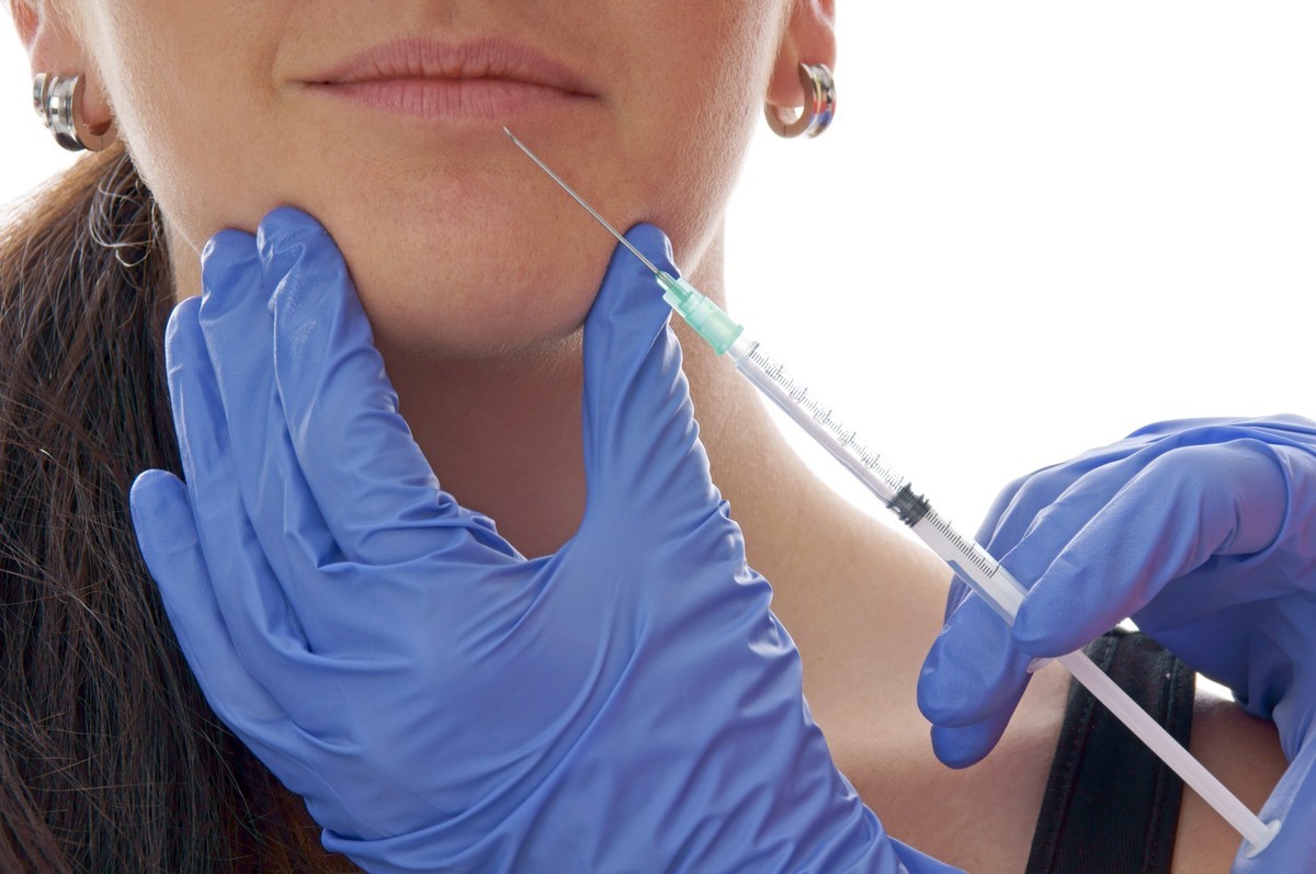 botox injection, woman get a botox injection, woman get a botox injection model released, Symbolfoto , 08.05.2014, Copyright: xPhotographyByMKx Panthermedia11513155.jpg