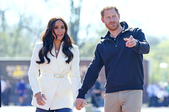Invictus Games - The Hague. The Duke and Duchess of Sussex attending the Invictus Games athletics events in the Athletics Park, at Zuiderpark the Hague, Netherlands. Picture date: Sunday April 17, 202 ...