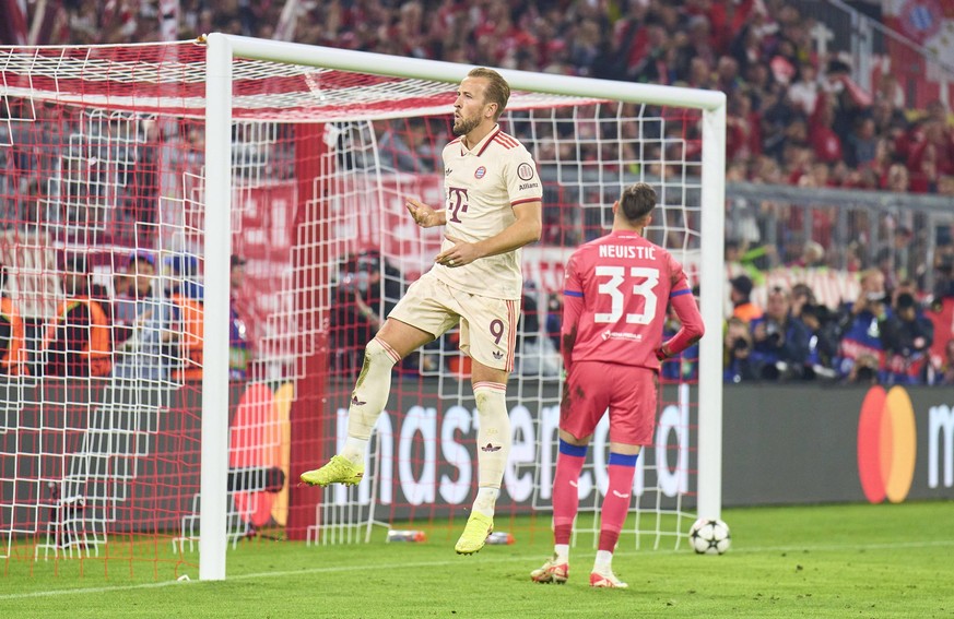 Harry Kane, FCB 9 celebrates his goal, happy, laugh, celebration, 6-2 in the group league match FC BAYERN MUENCHEN - DINAMO ZAGREB of football UEFA Champions League in season 2024/2025 in Munich, Sep  ...