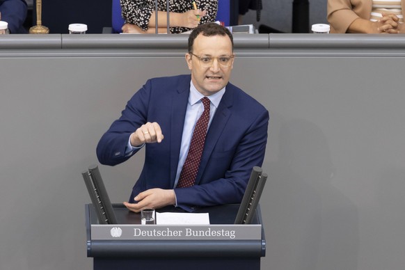 Jens Spahn, CDU, spricht im Bundestag. Berlin, 23.06.2022. Berlin Deutschland *** Jens Spahn, CDU, speaks in the Bundestag Berlin, 23 06 2022 Berlin Germany Copyright: xThomasxImox