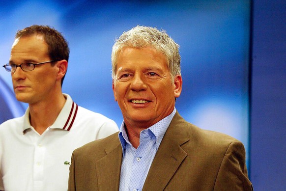 DSDS Pressetermin 2003/2004 - Die DSDS Jury 2003/2004 v.l.n.r. Thomas Stein Geschäftsführer der Bertelsmann Music Group Europe, Musikjournalistin Shona Fraser, Produzent und Musiker Dieter Bohlen und ...