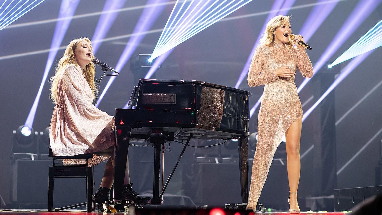 Helene Fischer Im Bademantel Die Besten Backstage Fotos Von Ihrer