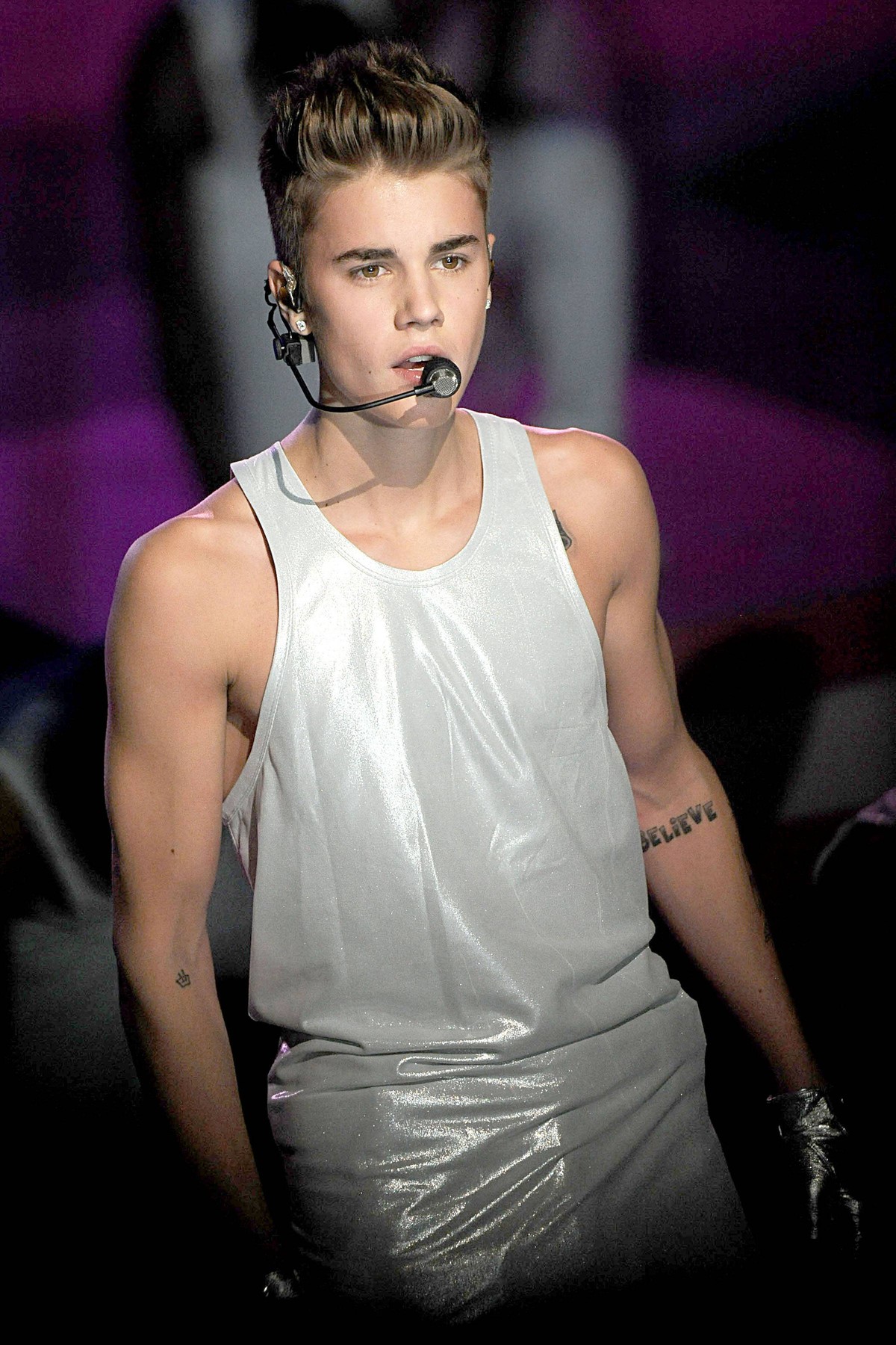 Nov. 7, 2012 - New York, NY, USA - WWW. . . . . . .November 7, 2012...New York City....Justin Bieber performs on the runway during the 2012 Victoria s Secret Fashion Show at the Lexington Avenue Armor ...