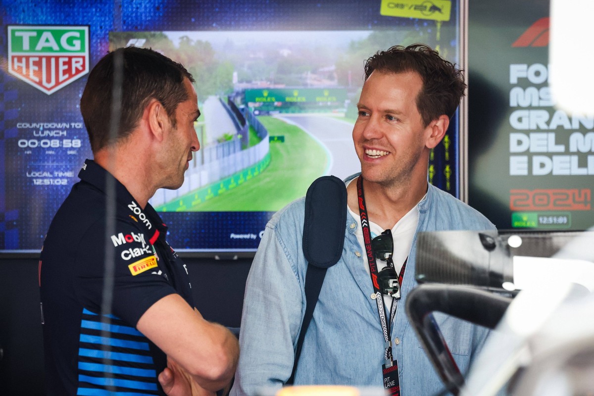 VETTEL Sebastian, former F1 Champion, in the Red Bull Racing garage, during the Formula 1 MSC Cruises Gran Premio del Made in Italy e DellEmilia-Romagne 2024, 7th round of the 2024 Formula One World C ...