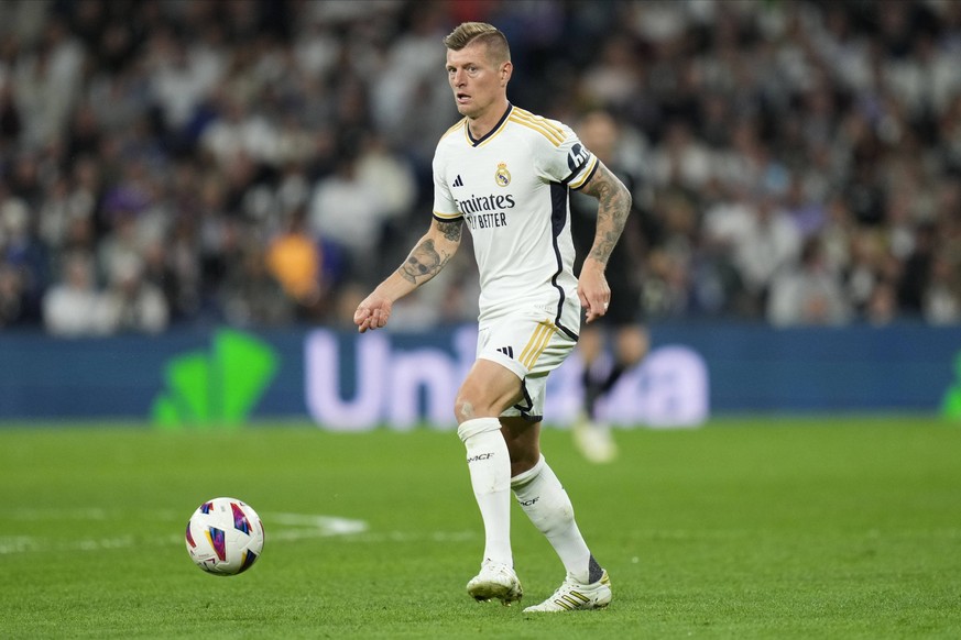 ESP: Real Madrid v Deportivo Alaves. La Liga EA Sports, date 36 Toni Kroos of Real Madrid during the La Liga match between Real Madrid and Deportivo Alaves played at Santiago Bernabeu Stadium on May 1 ...