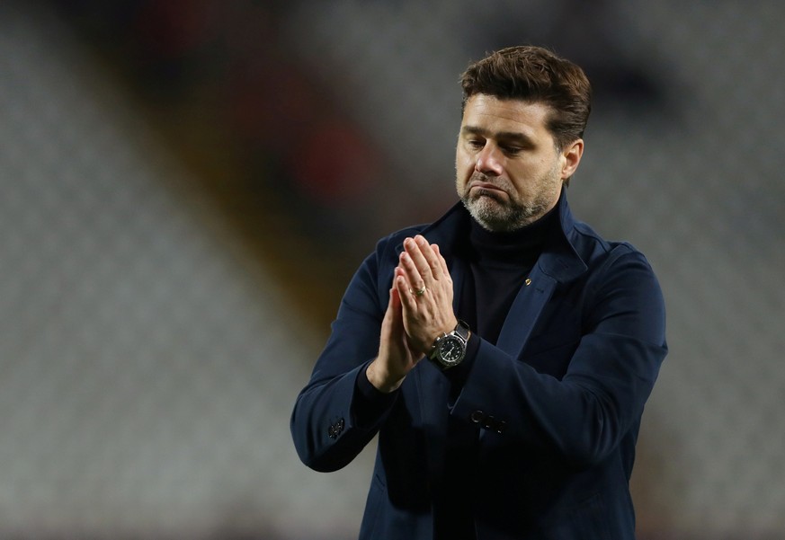 FILE PHOTO: Soccer Football - Champions League - Group B - Crvena Zvezda v Tottenham Hotspur - Rajko Mitic Stadium, Belgrade, Serbia - November 6, 2019 Tottenham Hotspur manager Mauricio Pochettino ap ...