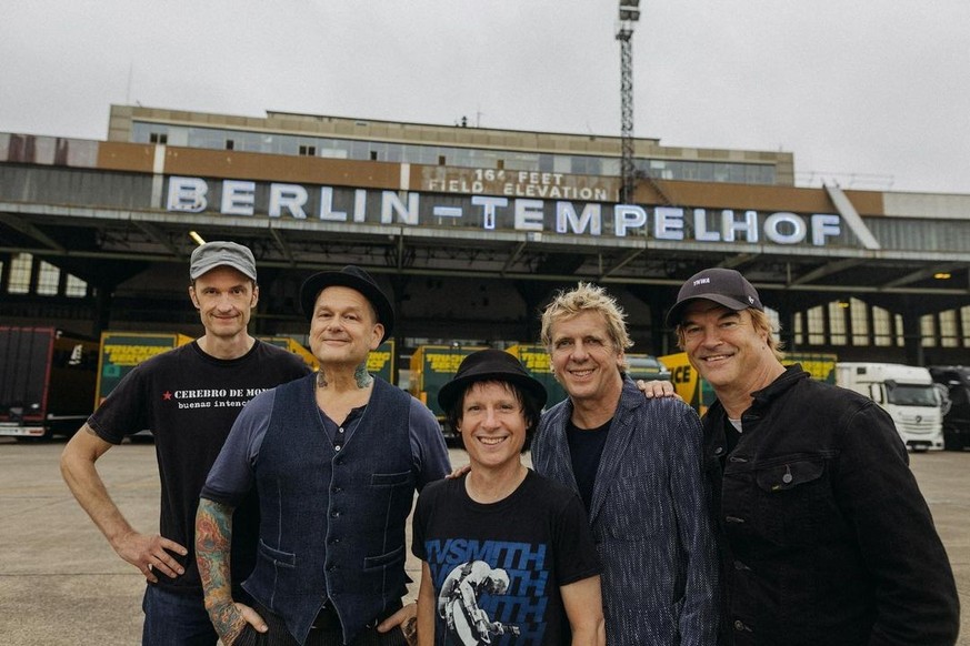 Labor Tempelhof: Ärzte und Tote Hosen spielen nachhaltige Konzerte