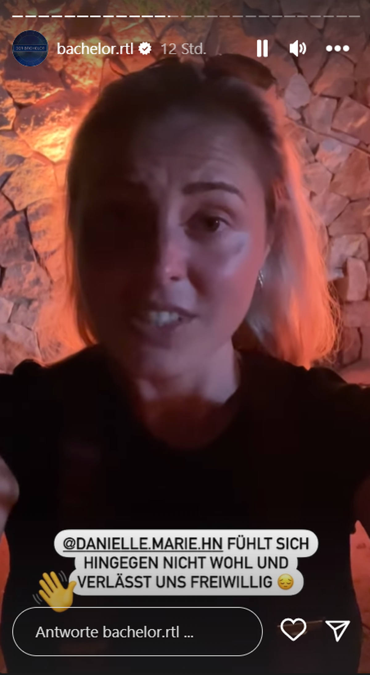 Kandidatin Danielle verabschiedet sich vom "Bachelor"-Publikum
