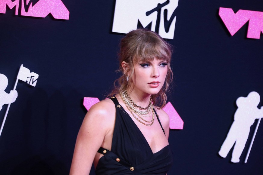 MTV Video Music Awards 2023 - Arrivals - NJ Taylor Swift attends the 2023 MTV Video Music Awards at the Prudential Center in New Jersey on September 12, 2023. Photo by Charles Guerin/ABACAPRESS.COM Ne ...
