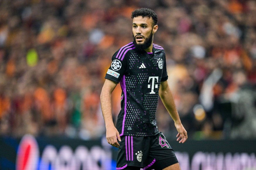 ISTANBUL - Noussair Mazraoui of FC Bayern Munich during the UEFA Champions League Group A match between Galatasaray and FC Bayern Munich at the Rams Global Stadium on October 24 in Istanbul, Turkey. A ...