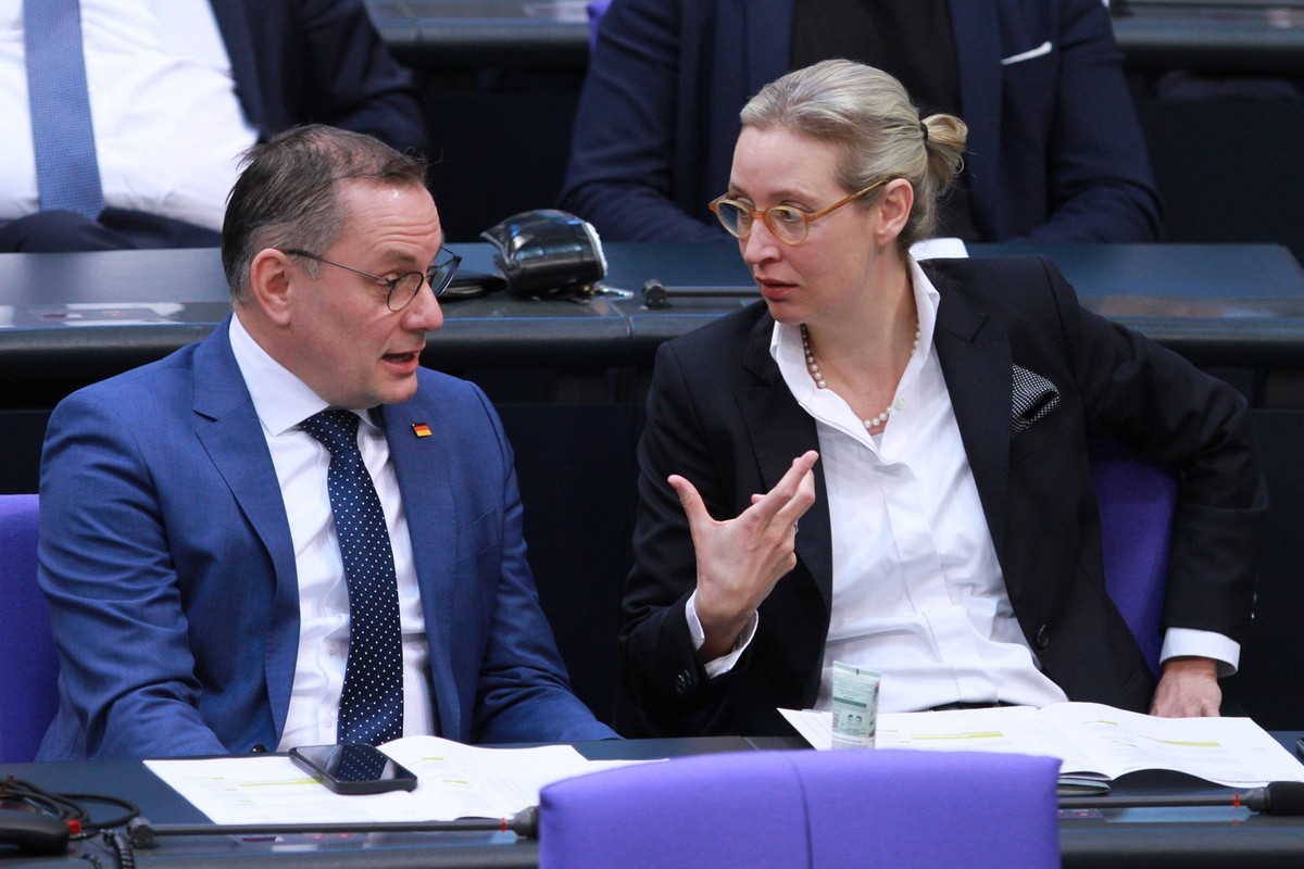 Berlin, Deutschland, 19.01.2024: Deutscher Bundestag: Sitzungswoche, 148. Sitzung: Tino Chrupalla und Alice Weidel, AfD *** Berlin, Germany, 19 01 2024 German Bundestag Sitting week, 148th sitting Tin ...