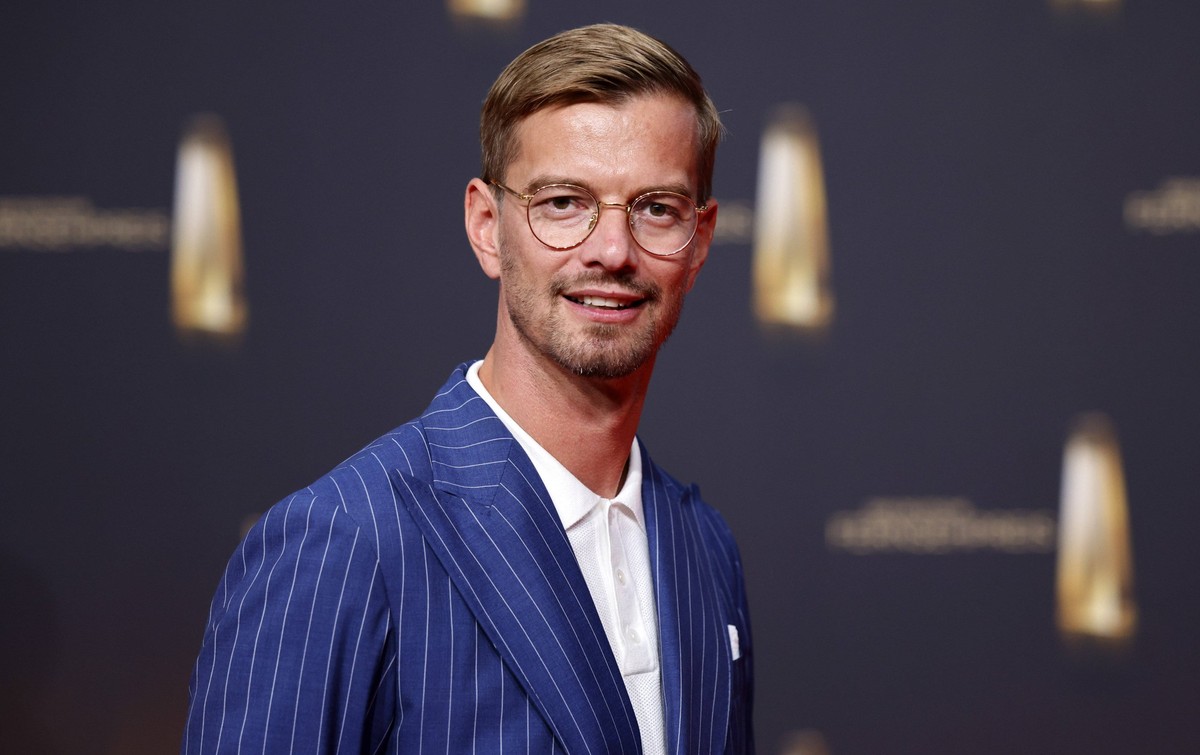 Moderator Joko Winterscheidt bei der Deutsche Fernsehpreis 2022 - Die TV-Highlights des Jahres in den MMC-Studios in Ossendorf. Köln, 14.09.2022 NRW Deutschland *** Presenter Joko Winterscheidt at the ...