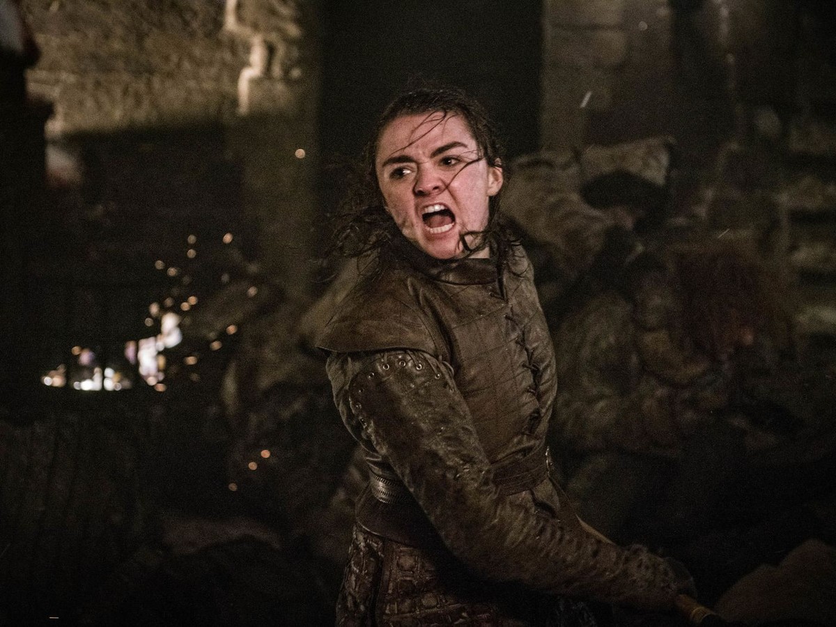 Arya tut, was sie am besten kann: KRASS SEIN.