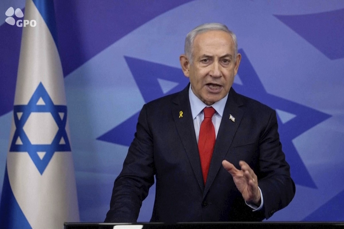 dpatopbilder - HANDOUT - 26.11.2024, Israel, Jerusalem: Auf dem vom israelischen Regierungspresseamt veröffentlichten Bildschirmfoto, spricht Israels Regierungschef Benjamin Netanjahu im Fernsehen zu  ...