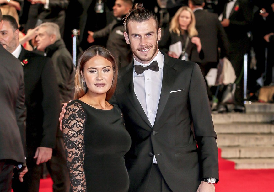 Gareth Bale mit Freundin Emma Rhys-Jones bei der Weltpremiere des Kinofilms James Bond 007 - Spectre in der Royal Albert Hall. London, 26.10.2015 Foto:xD.xBedrosianx/xFuturexImage

Gareth Bale with  ...