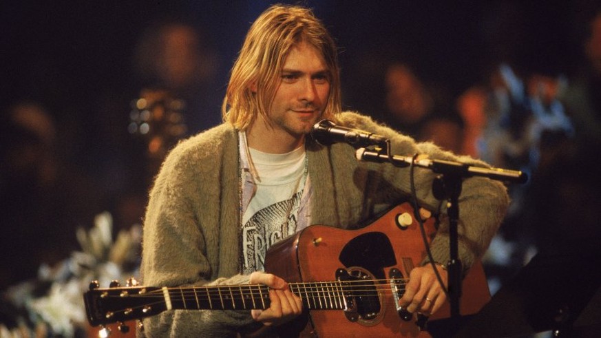 Kurt Cobain in seiner Strickjacke beim "MTV Unplugged"-Auftritt am 18. November 1993