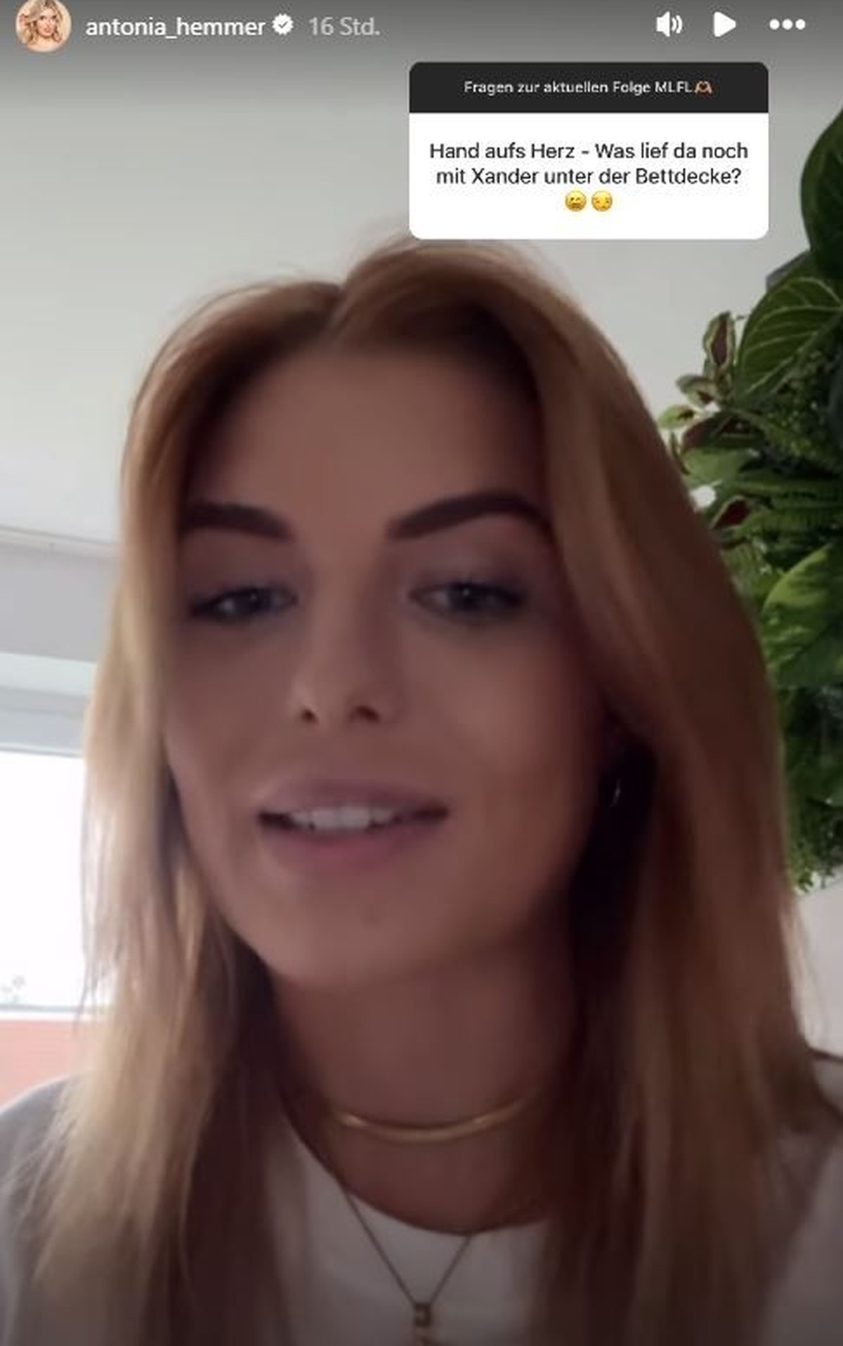 Antonia Hemmer klärt Hintergrund von intimer Szene.