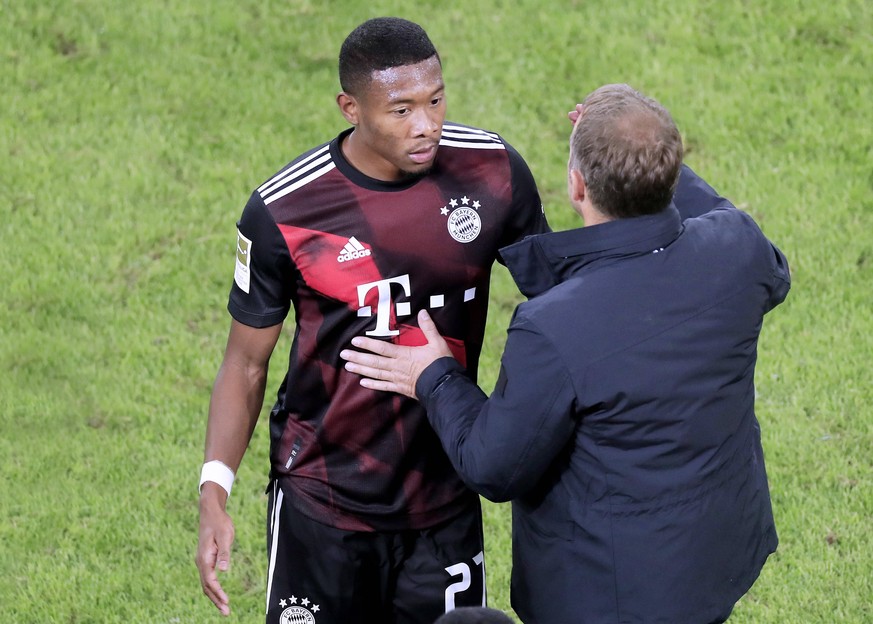 ALABA David Team FC Bayern Muenchen nach dem Sieg mit Trainer Hansi FLICK Fussball Bundesliga Saison 2020-2021 Spiel 1.FC Koeln - FC Bayern Muenchen 1 : 2 am 31. Oktober in K