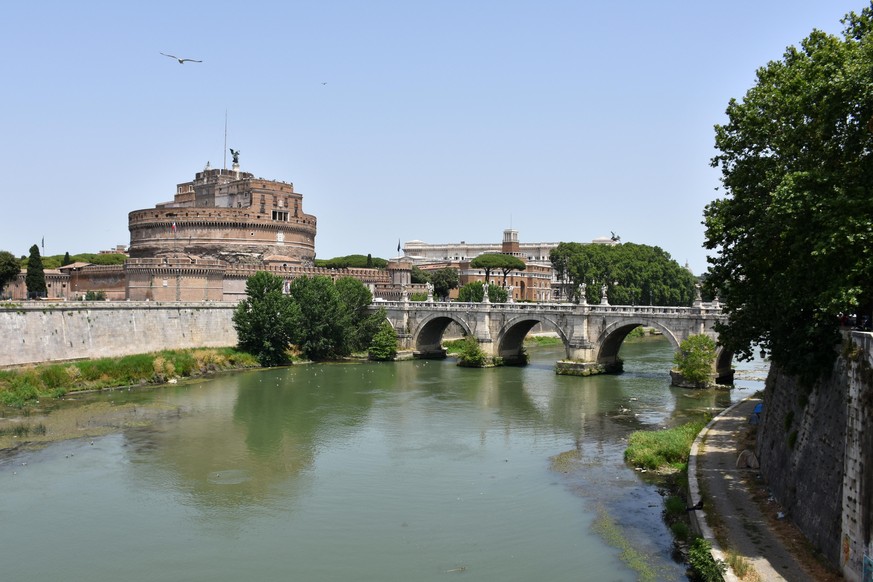 ROME, ITALY - JUNE 22: A view of River Tiber as the water level dramatically dropped due to high temperatures and decreasing precipitation in Rome, Italy on June 22, 2022. Serious concerns including a ...