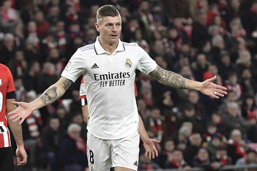 Real Madrid&#039;s Toni Kroos celebrates after scoring his side&#039;s second goal during the Spanish La Liga soccer match between Athletic Club Bilbao and Real Madrid at the San Mames stadium in Bilb ...