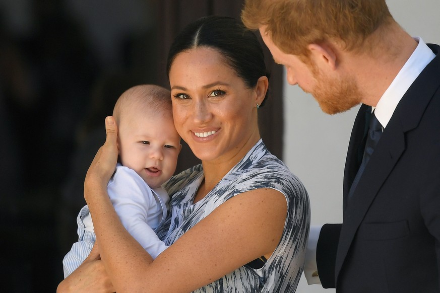 Meghan, Harry und Baby Archie: Die drei sind mittlerweile zusammen in Kanada und bauen sich ihr Leben nach dem royalen Rückzug neu auf.